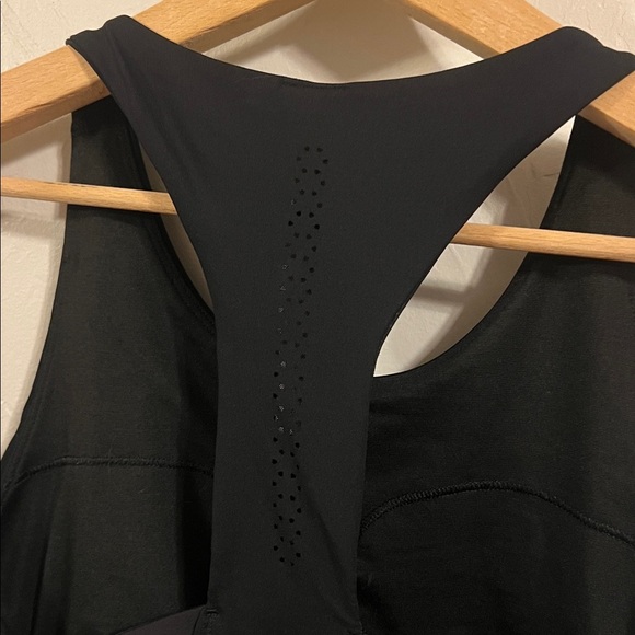 Lululemon black tank top with built in sports bra - Picture 2 of 5